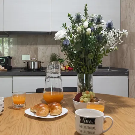 Daire Italianway Comfort - Londonio 23 *